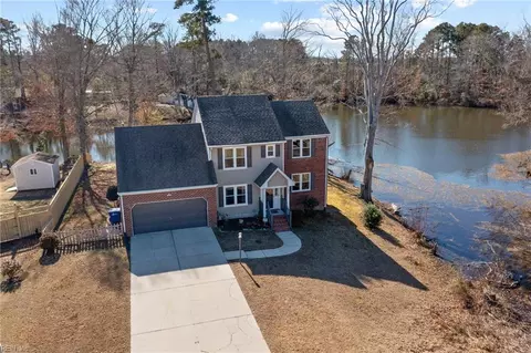204 Sterling Ct, Suffolk, VA 23434