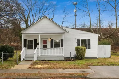1114 41st St, Newport News, VA 23607