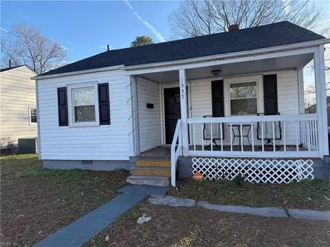 1937 Redgate Dr, Portsmouth, VA 23702