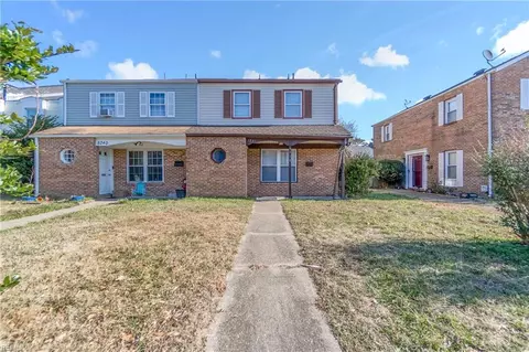 5738 E Hastings Arch Arch, Virginia Beach, VA 23462