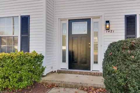 1421 Hillside Ave, Chesapeake, VA 23322