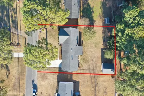 View/Area - 5616 River Bluff Dr, Suffolk, VA 23435 photo 5 of 11