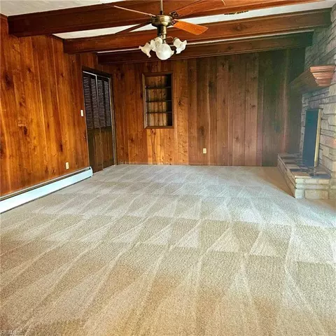 Living - 5616 River Bluff Dr, Suffolk, VA 23435 photo 2 of 3