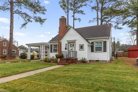 906 Delaware Ave, Suffolk, VA 23434
