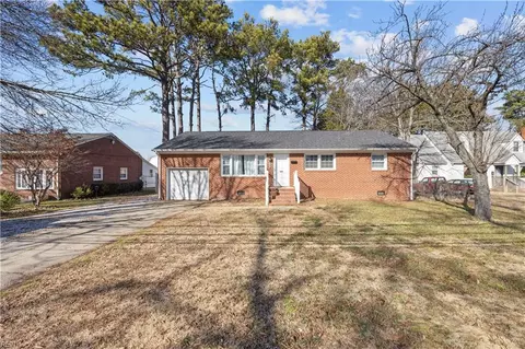 1611 Briarfield Rd, Hampton, VA 23661