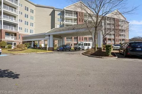 985 Fleet Dr #359, Virginia Beach, VA 23454