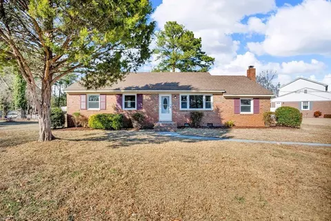 3600 Linnet Ln, Portsmouth, VA 23703