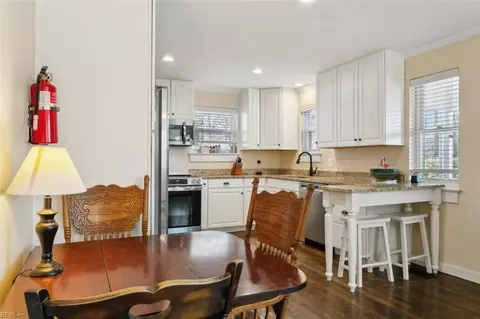 817 E Little Back River Rd, Hampton, VA 23669 photo 12
