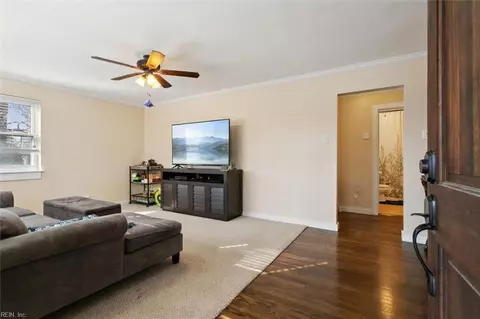 817 E Little Back River Rd, Hampton, VA 23669 photo 8