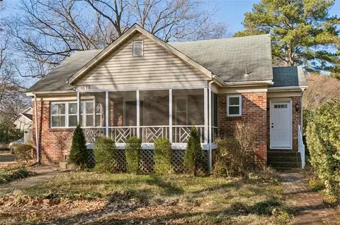 817 E Little Back River Rd, Hampton, VA 23669 photo 5