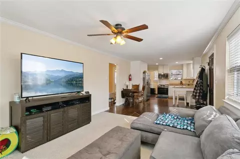 817 E Little Back River Rd, Hampton, VA 23669