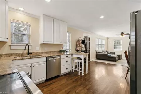 817 E Little Back River Rd, Hampton, VA 23669 photo 15
