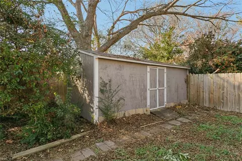 817 E Little Back River Rd, Hampton, VA 23669 photo 26