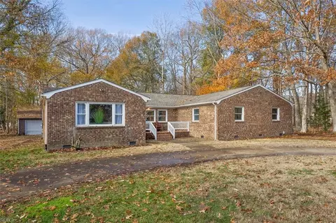 Exterior - 209 Harris Creek Rd, Hampton, VA 23669 photo 2 of 8