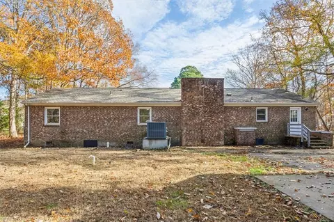 Exterior - 209 Harris Creek Rd, Hampton, VA 23669 photo 8 of 8