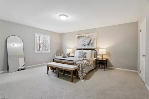 Bedroom - 209 Harris Creek Rd, Hampton, VA 23669 photo 9 of 10