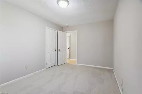 Bedroom - 209 Harris Creek Rd, Hampton, VA 23669 photo 8 of 10