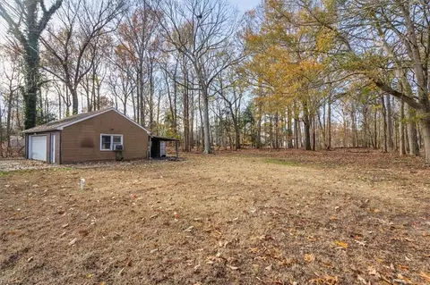 Exterior - 209 Harris Creek Rd, Hampton, VA 23669 photo 6 of 8