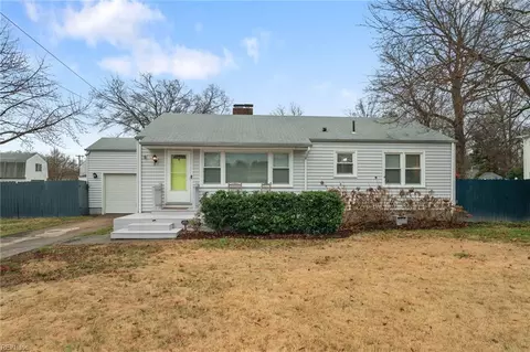 4805 Lake Bradford Ln, Virginia Beach, VA 23455