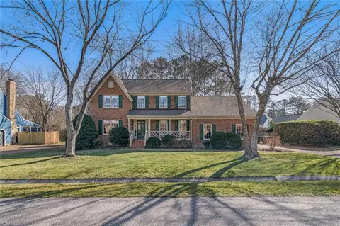 107 Mason Ct, Yorktown, VA 23692