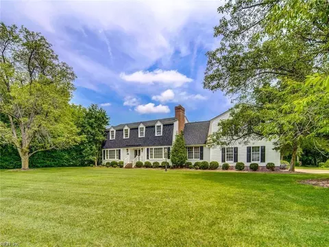 3017 Voyager Ct, Chesapeake, VA 23321