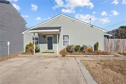 1086 Johnstons Rd, Norfolk, VA 23513