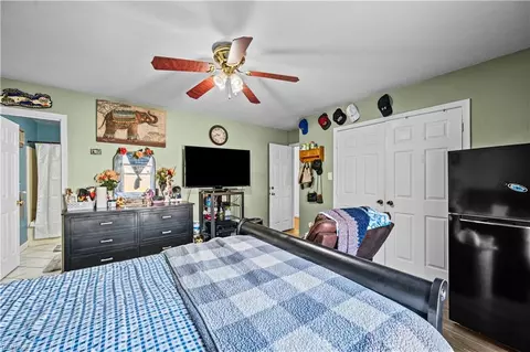1086 Johnstons Rd, Norfolk, VA 23513 photo 13
