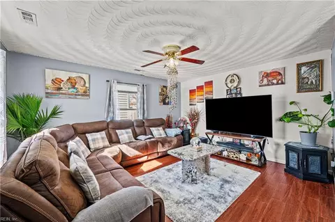 1086 Johnstons Rd, Norfolk, VA 23513 photo 10