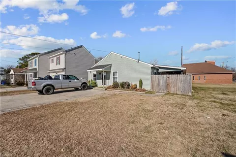 1086 Johnstons Rd, Norfolk, VA 23513 photo 3