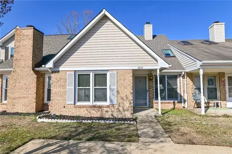329 Brisa Dr, Chesapeake, VA 23322