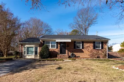 208 Larissa Dr, Newport News, VA 23601