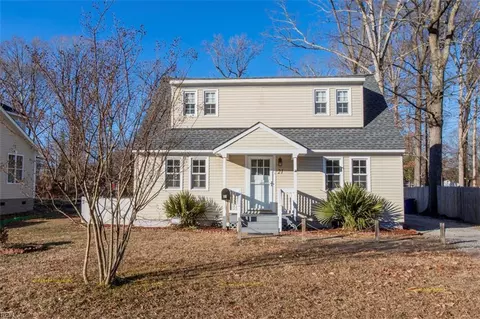 21 Lyliston Ln #C, Newport News, VA 23601