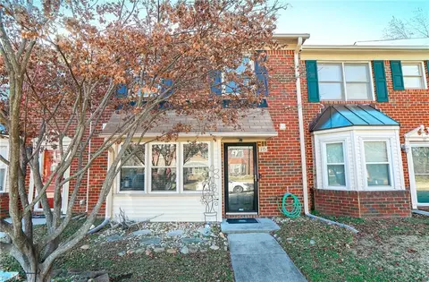 115 Resolution Dr, Yorktown, VA 23692