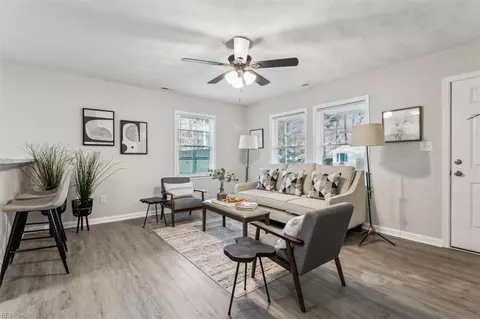 202 Beverly St, Hampton, VA 23669 photo 5