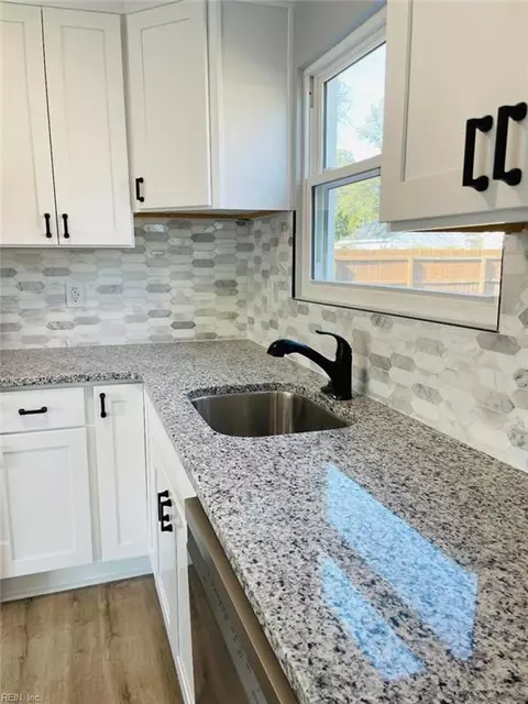 4876 Euclid Rd, Virginia Beach, VA 23462