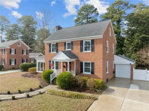 513 E Riverview Dr, Suffolk, VA 23434 photo 3