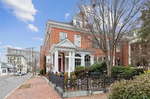 324 W Freemason St, Norfolk, VA 23510