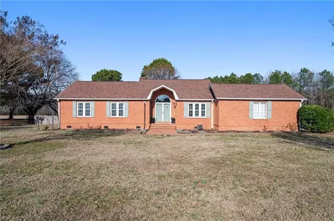 176 Covey Cir, Franklin, VA 23851