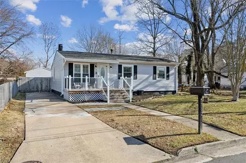 7702 Jarvis Pl, Newport News, VA 23605