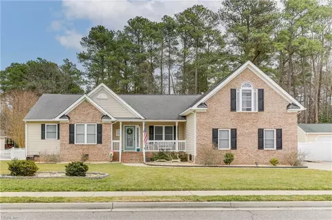 3 Boger Cir, Hampton, VA 23664