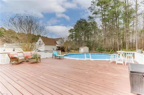 Exterior - 3 Boger Cir, Hampton, VA 23664 photo 4 of 6