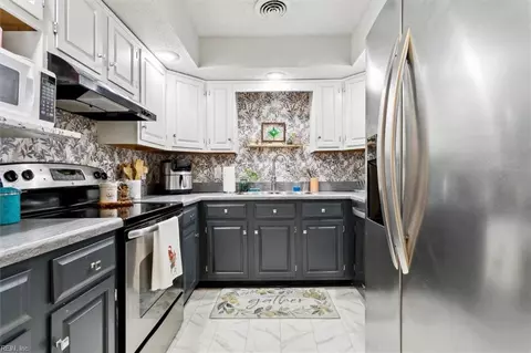 100 Burnt Bridge Way #I, Yorktown, VA 23692