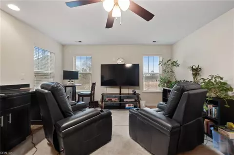 133 Bella Dr, Chesapeake, VA 23322 photo 14