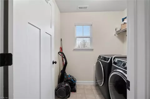 133 Bella Dr, Chesapeake, VA 23322 photo 22