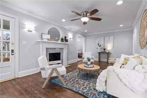 Living - 1143 Lotus St, Hampton, VA 23663 photo 1 of 2