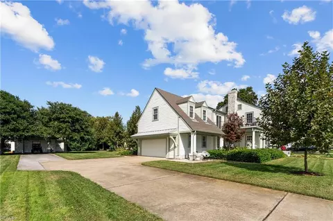 Exterior - 1143 Lotus St, Hampton, VA 23663 photo 3 of 11