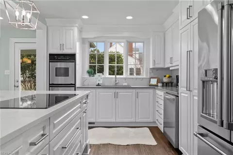 Kitchen - 1143 Lotus St, Hampton, VA 23663 photo 3 of 5
