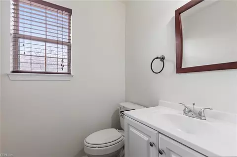 10 Rotherham Ln, Hampton, VA 23666 photo 15