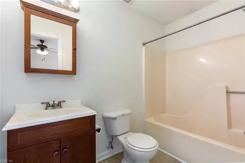 10 Rotherham Ln, Hampton, VA 23666 photo 21