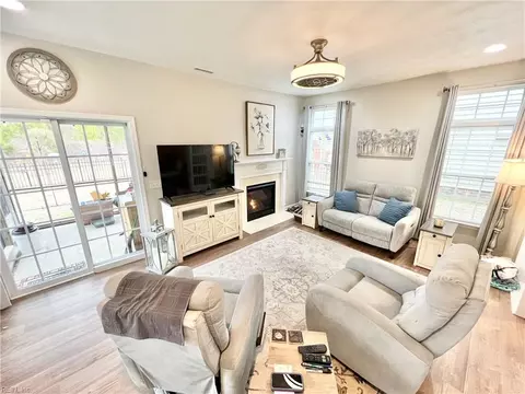 2004 Queens Point Dr, Suffolk, VA 23434 photo 5